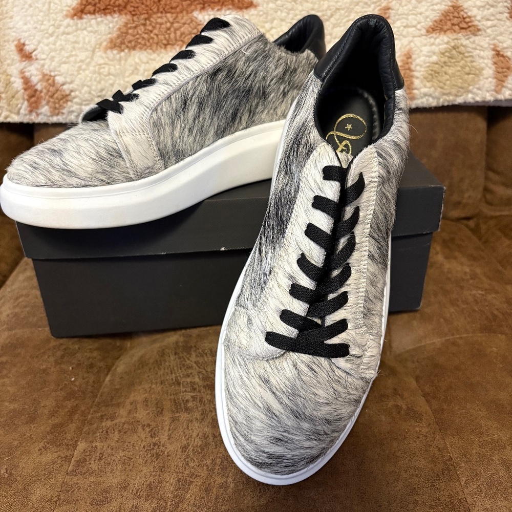 Cowhide sneakers